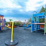 Szálloda Chaika Napospart