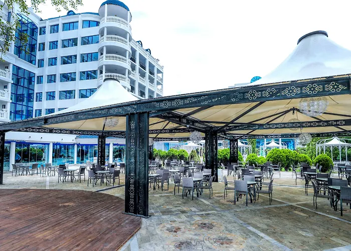 Chaika Ξενοδοχείο 3*