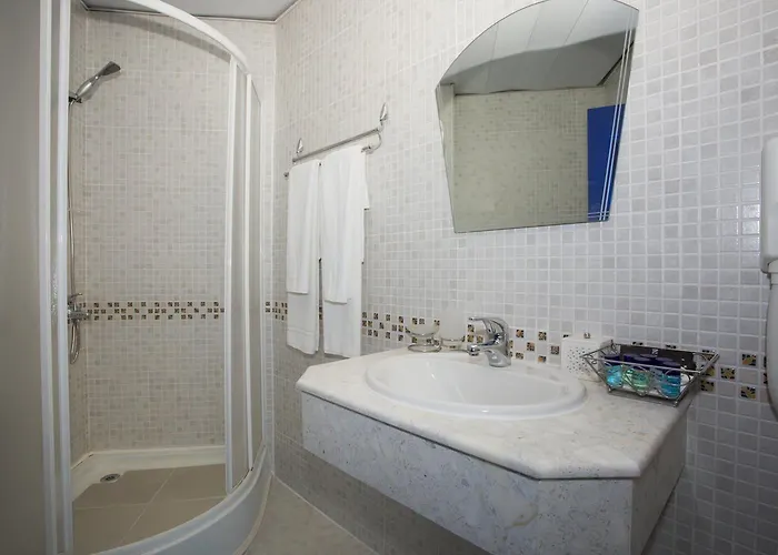 Ξενοδοχείο Chaika 3*