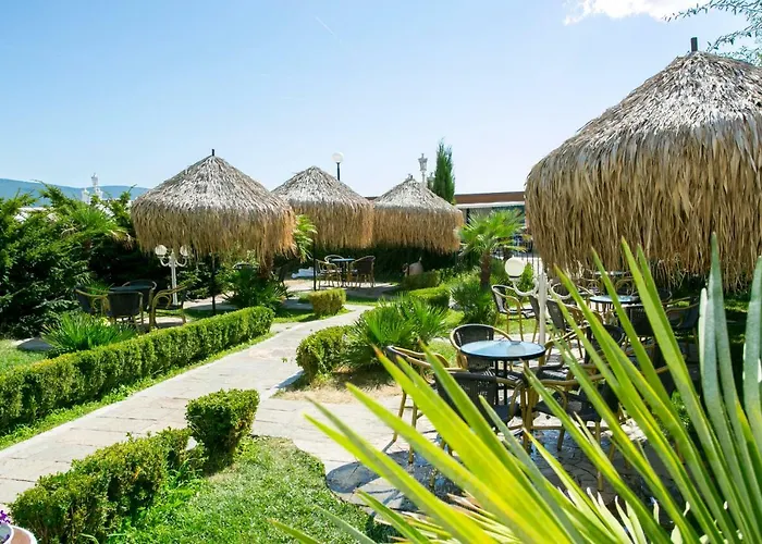 Chaika Ξενοδοχείο 3*