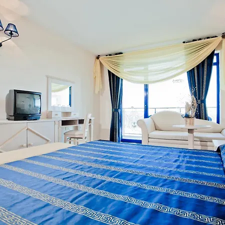 Chaika Слънчев бряг